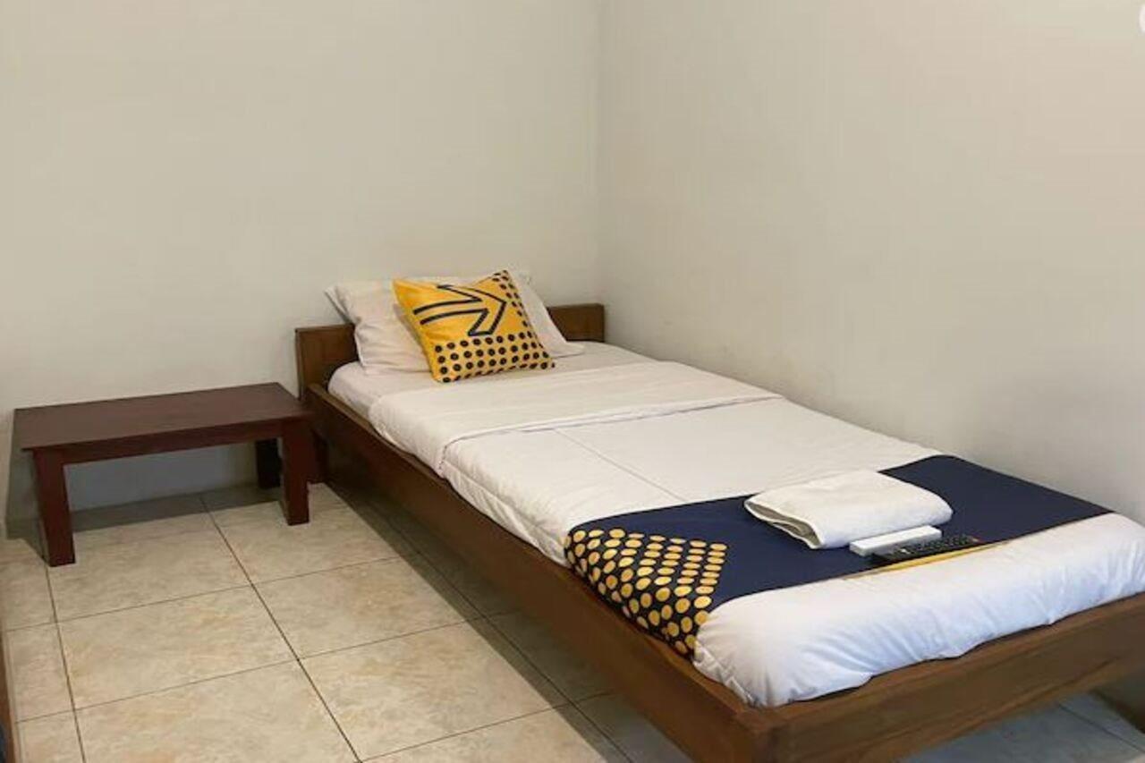 SPOT ON 2275 Omah Jm Hotel Beran Kidul Bagian luar foto