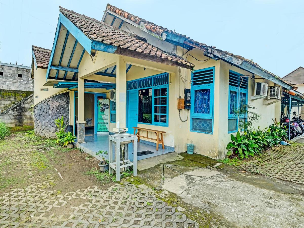 SPOT ON 2275 Omah Jm Hotel Beran Kidul Bagian luar foto