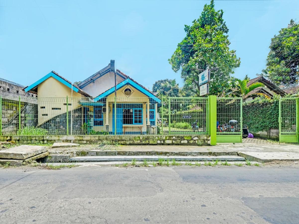 SPOT ON 2275 Omah Jm Hotel Beran Kidul Bagian luar foto