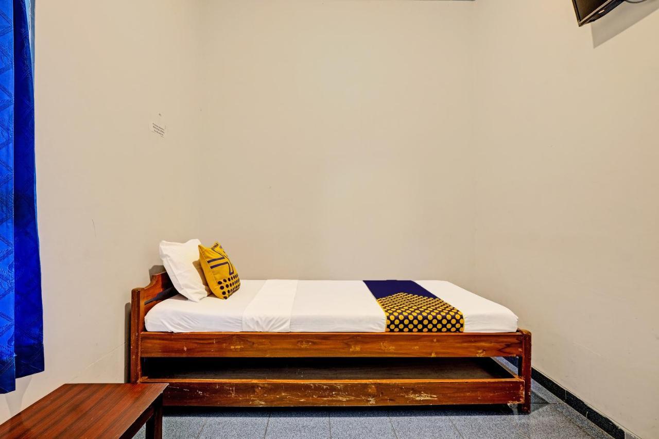 SPOT ON 2275 Omah Jm Hotel Beran Kidul Bagian luar foto